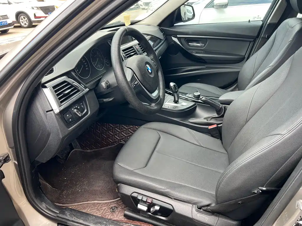 BMW 3 Series — миниатюра 4