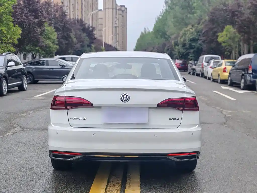 Volkswagen Bora — миниатюра 6