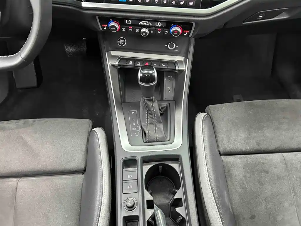 Audi Q3 — миниатюра 10