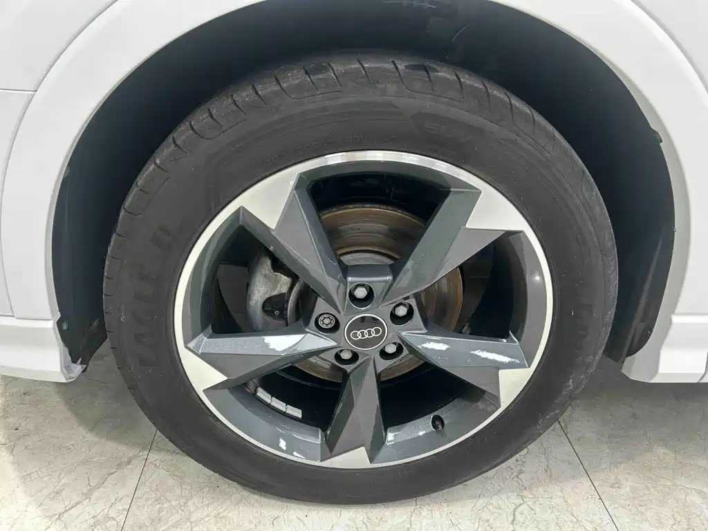 Audi Q3 — миниатюра 25