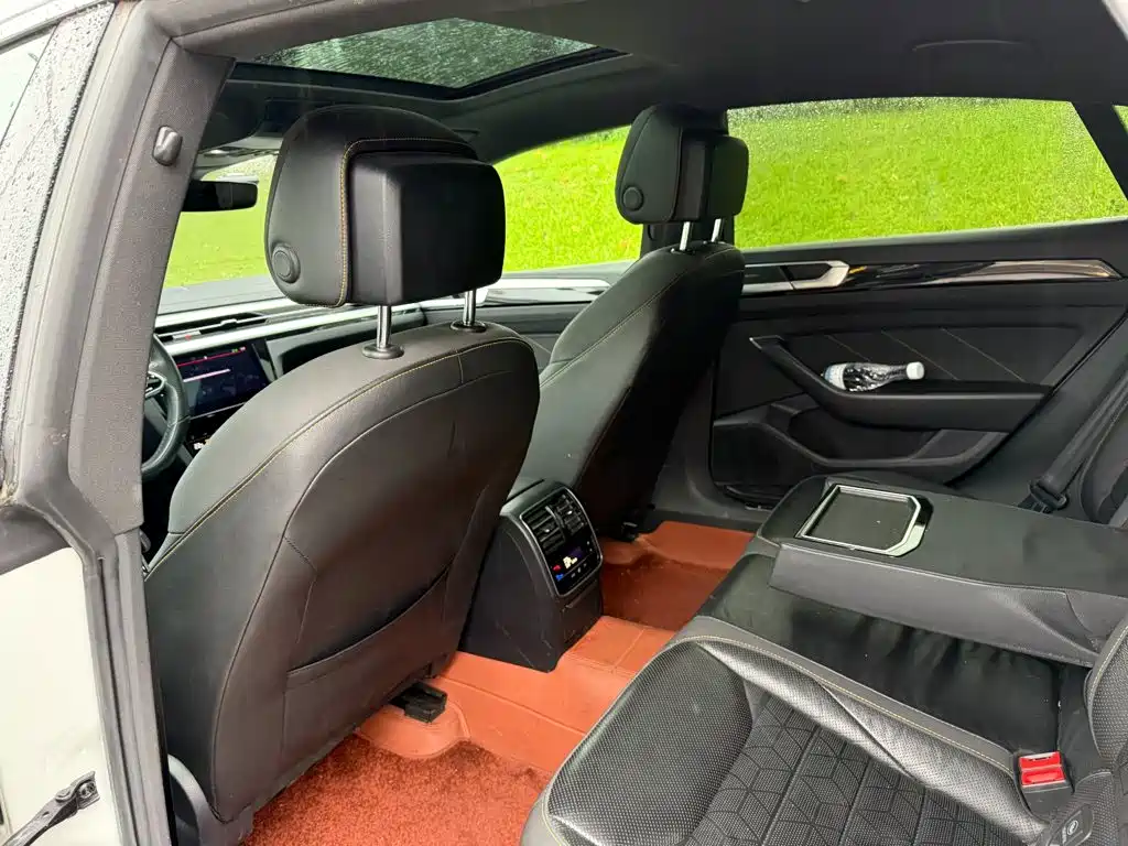 Volkswagen CC — миниатюра 11