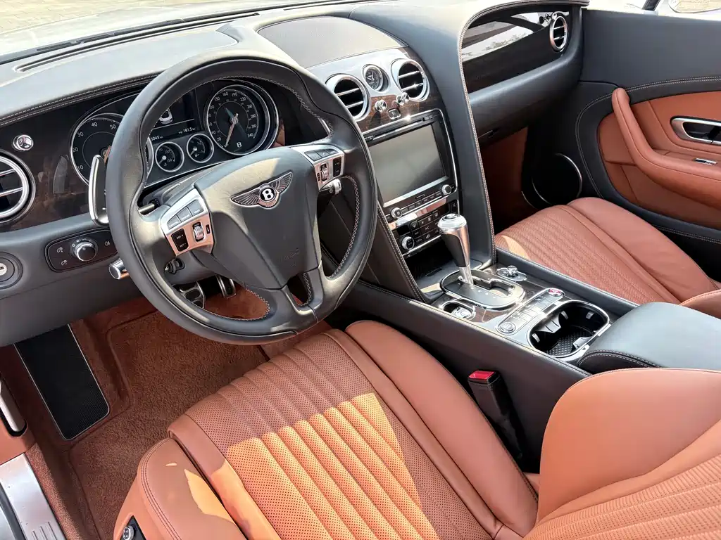 Bentley Continental — миниатюра 4