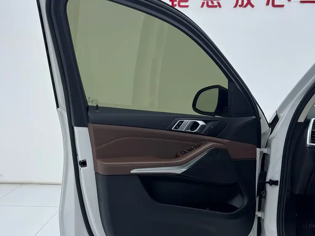 BMW X5 (Import) — миниатюра 16