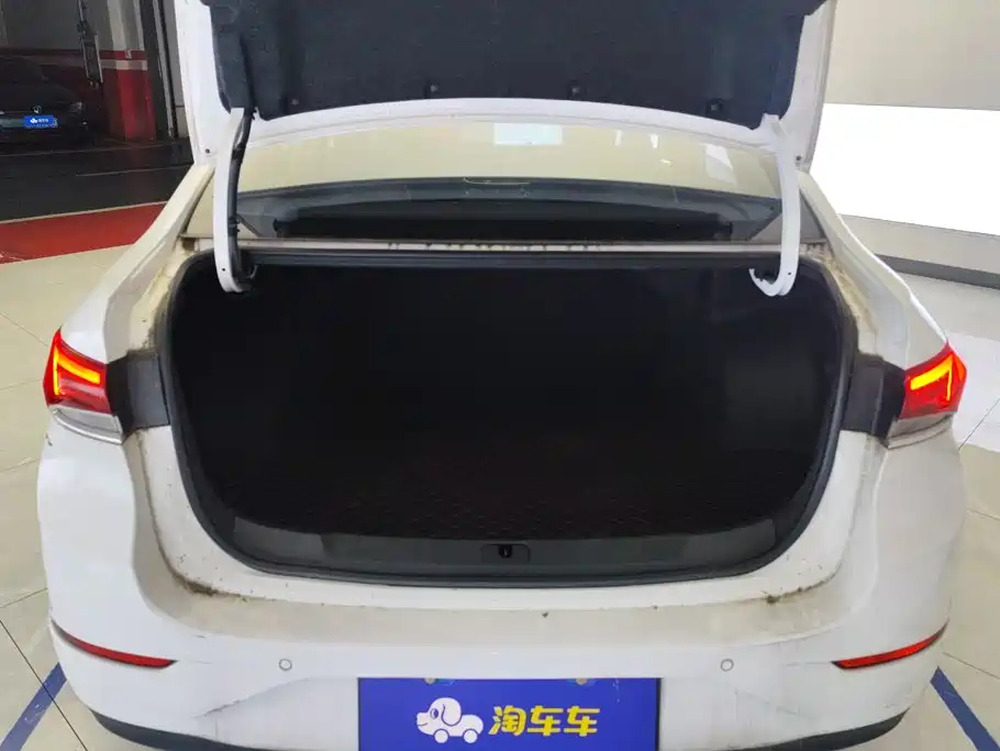 Buick Excelle — миниатюра 4