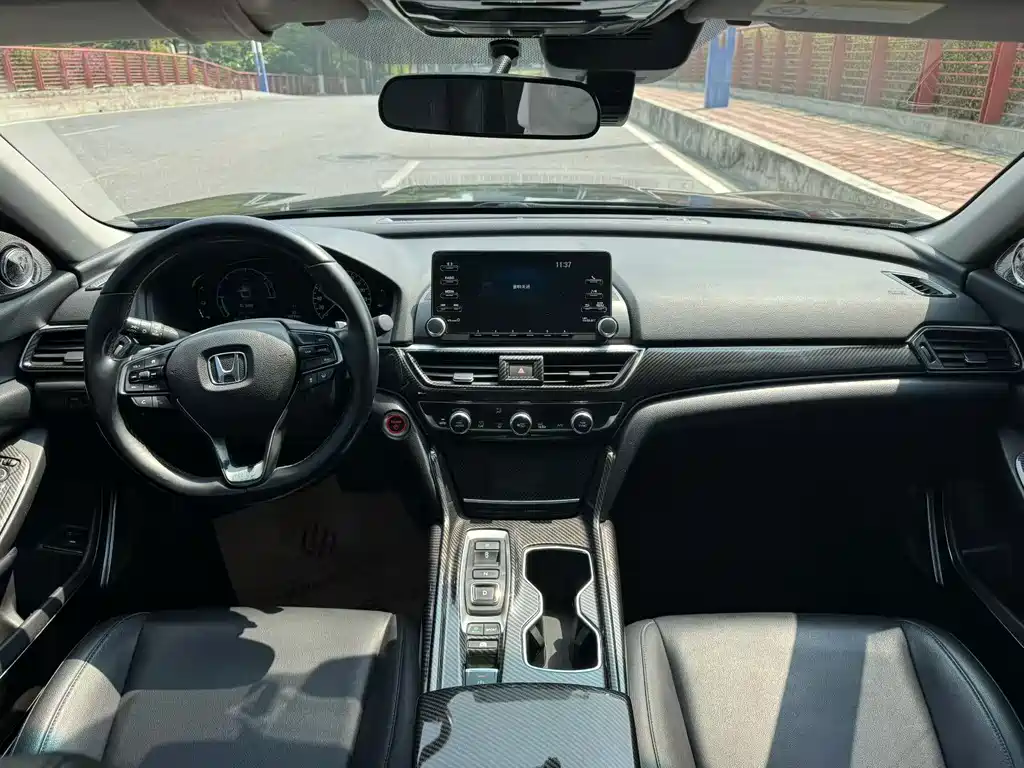 Honda Accord — миниатюра 8