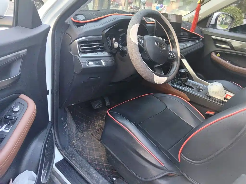 Geely Vision X6 — миниатюра 14