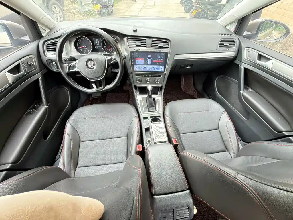 Volkswagen Golf — миниатюра 4