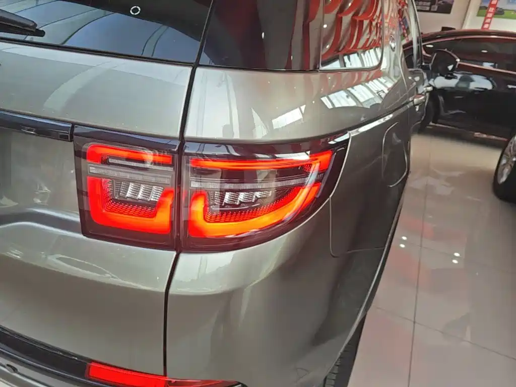 Land Rover Discovery Sport — миниатюра 8
