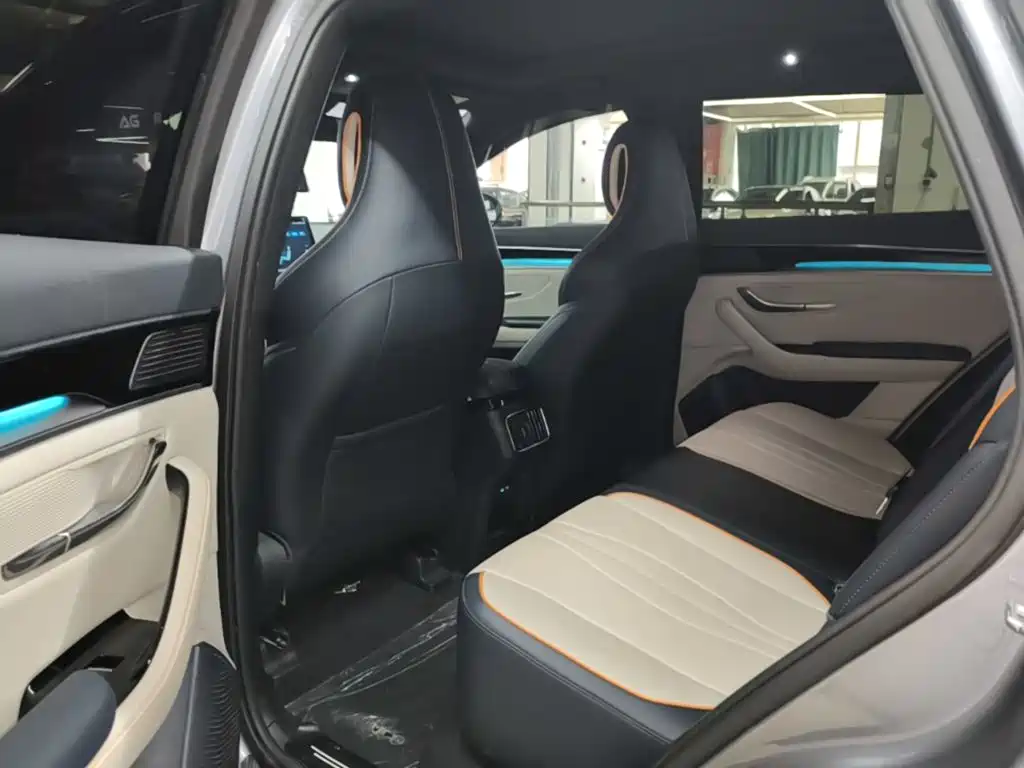 BYD PLUS New Energy — миниатюра 17