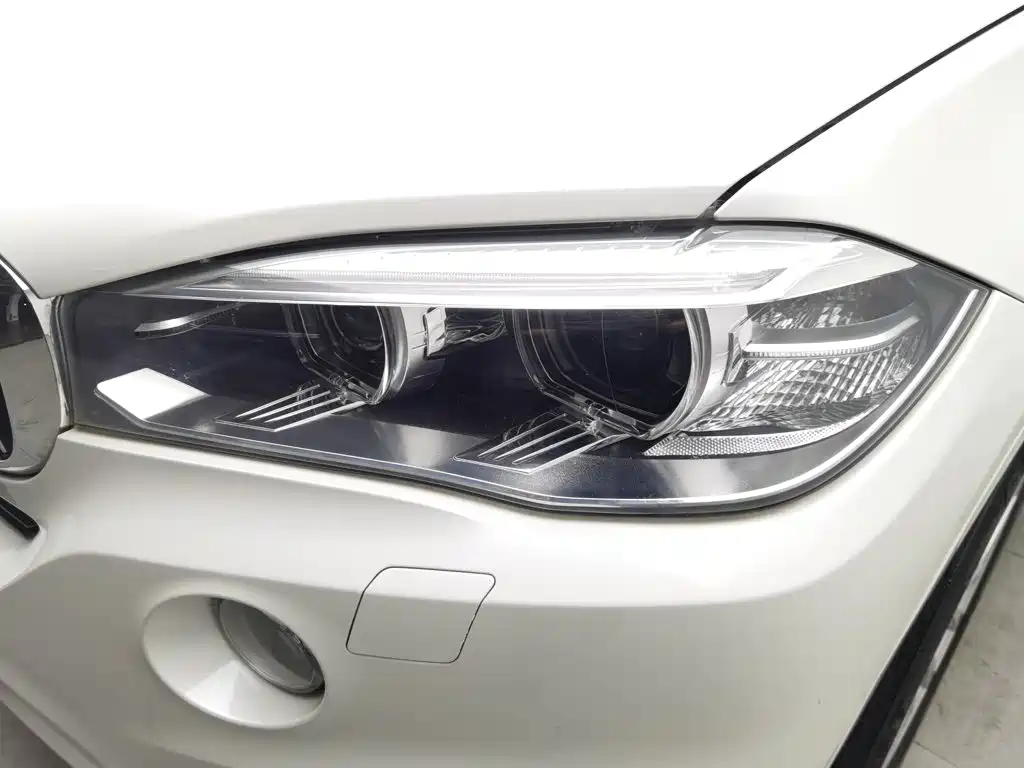 BMW X5 (Import) — миниатюра 7