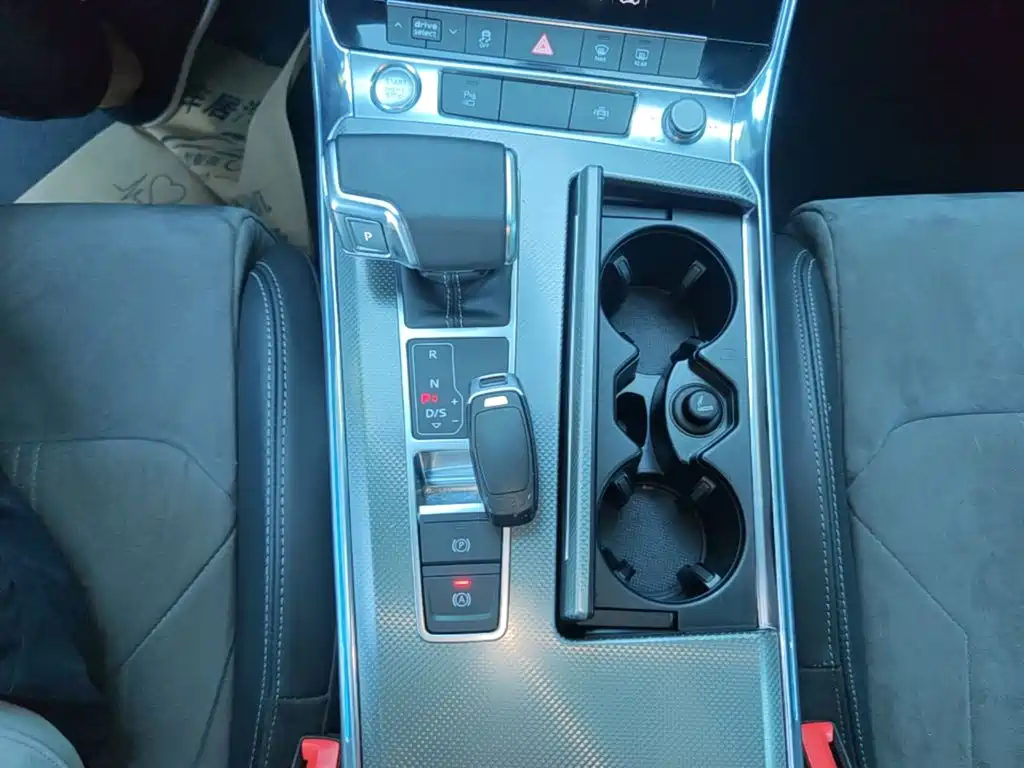 Audi A6L — миниатюра 14