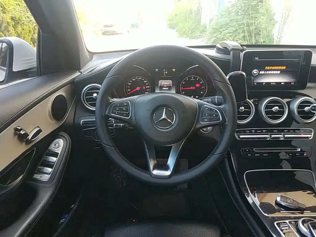 Mercedes-Benz GLC — миниатюра 11