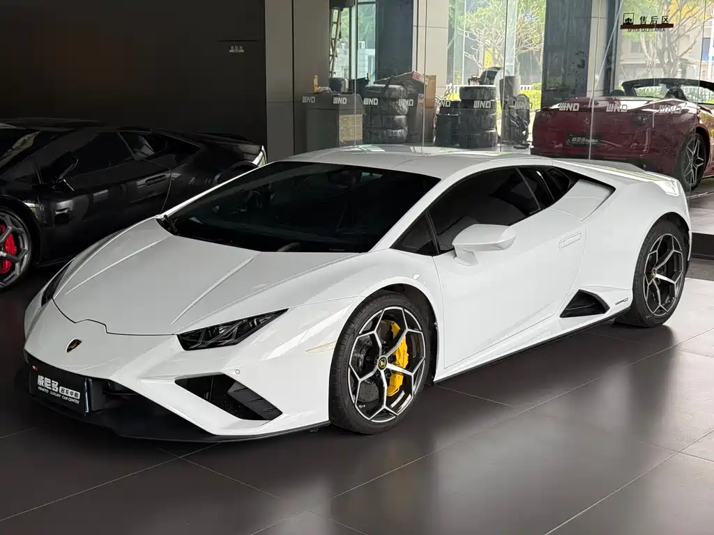 Lamborghini Huracán 2021