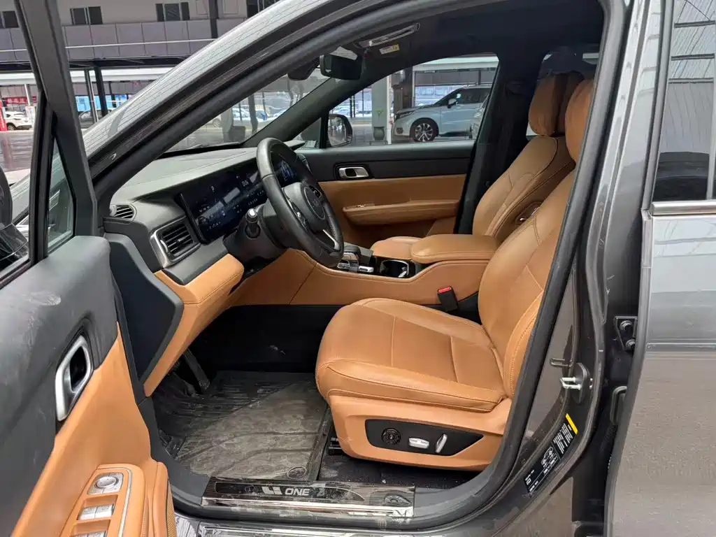 Li Auto Li ONE — миниатюра 4