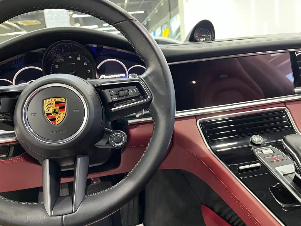 Porsche Panamera — миниатюра 7