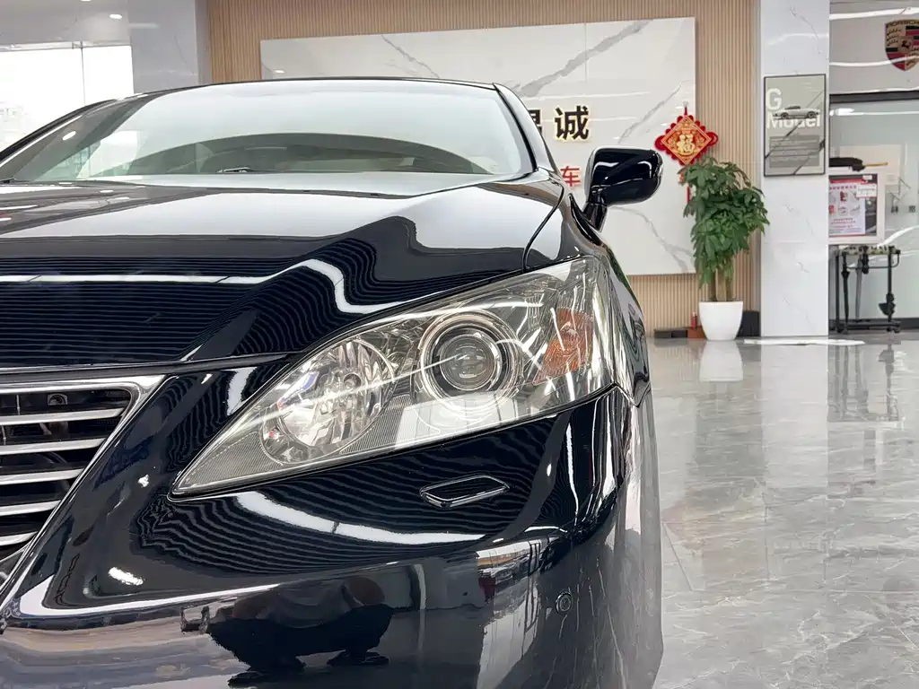 Lexus ES — миниатюра 9