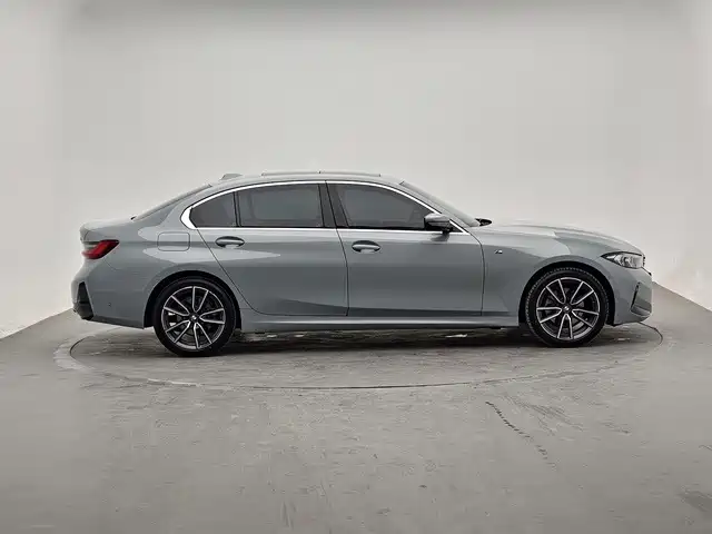 BMW 3 Series — миниатюра 3