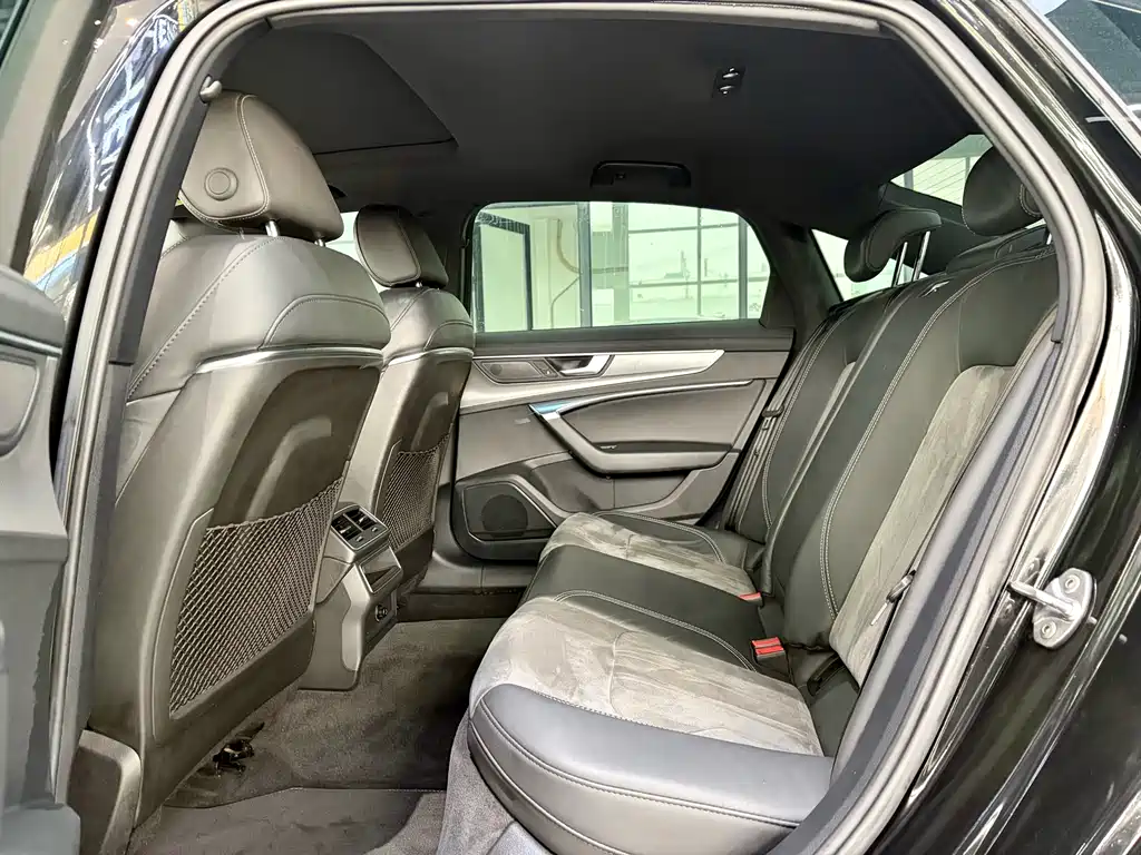 Audi A6L 2021 40 TFSI Luxury