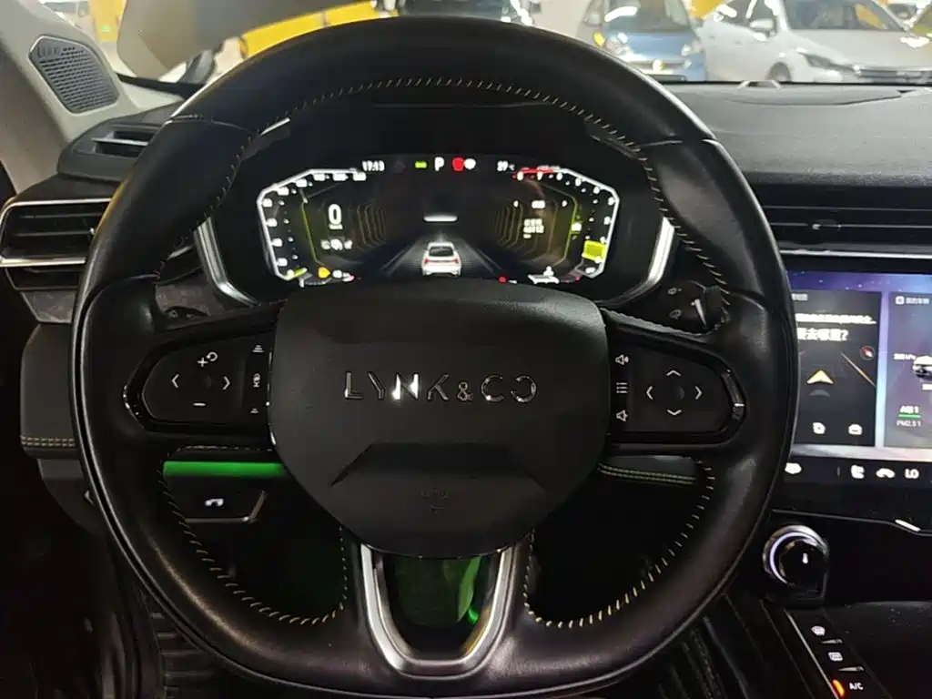 Lynk & Co 05 — миниатюра 11