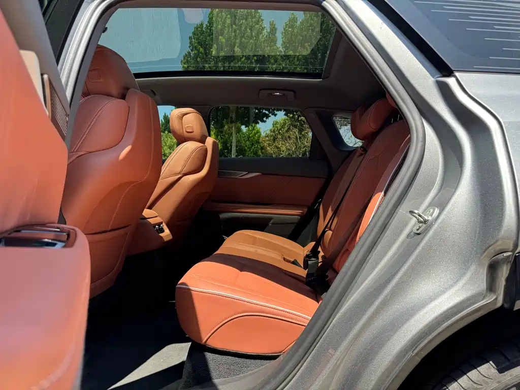Cadillac IQ — миниатюра 11