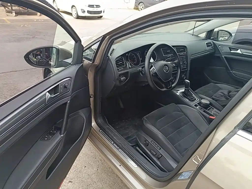 Volkswagen Golf — миниатюра 16