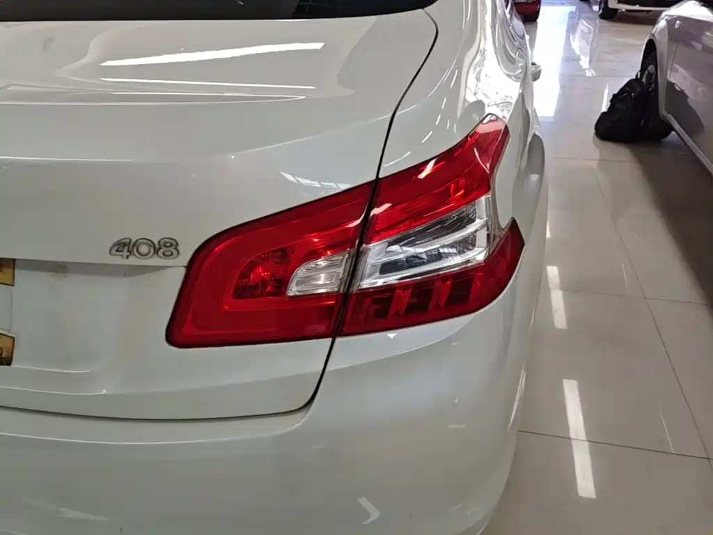 Peugeot 408 — миниатюра 8
