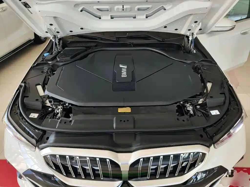 BMW i5 — миниатюра 20