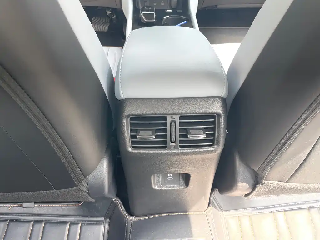 Nissan Sylphy - фото 15