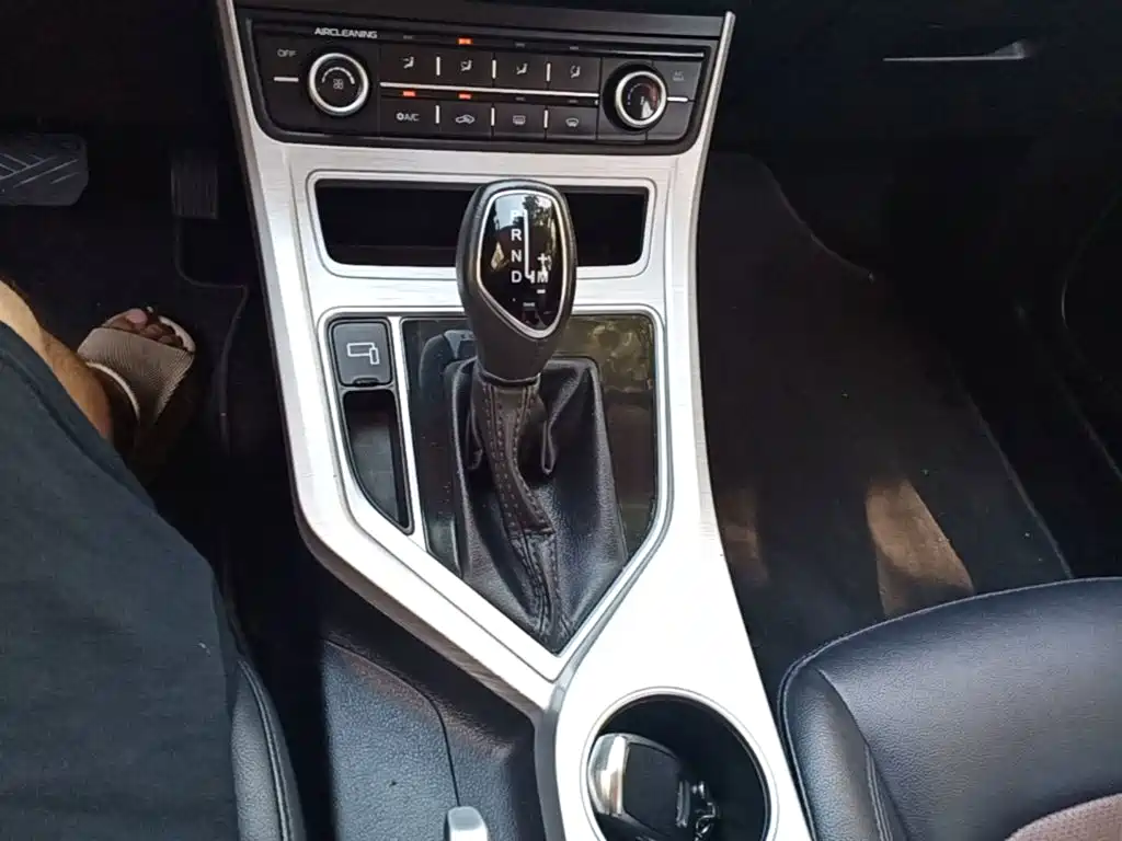 Geely Vision — миниатюра 14