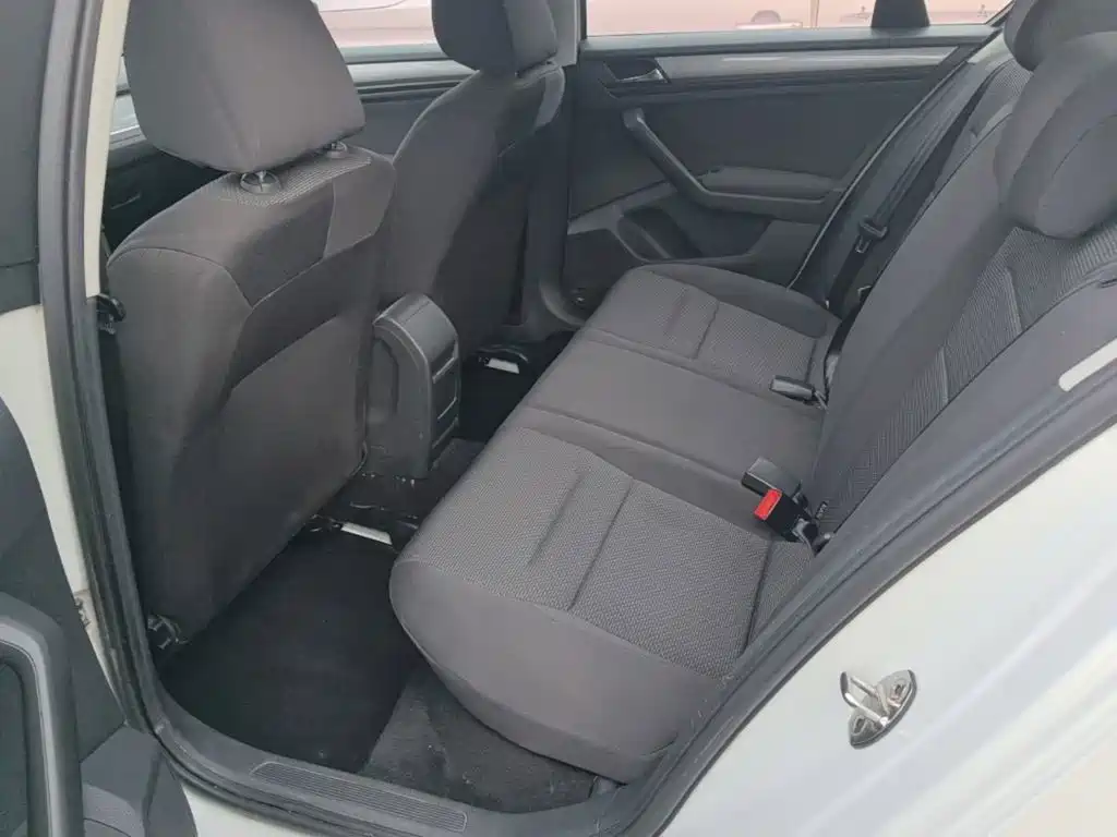 Volkswagen Bora — миниатюра 17