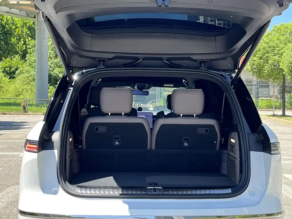 NIO ES8 2026 мест Executive Luxury