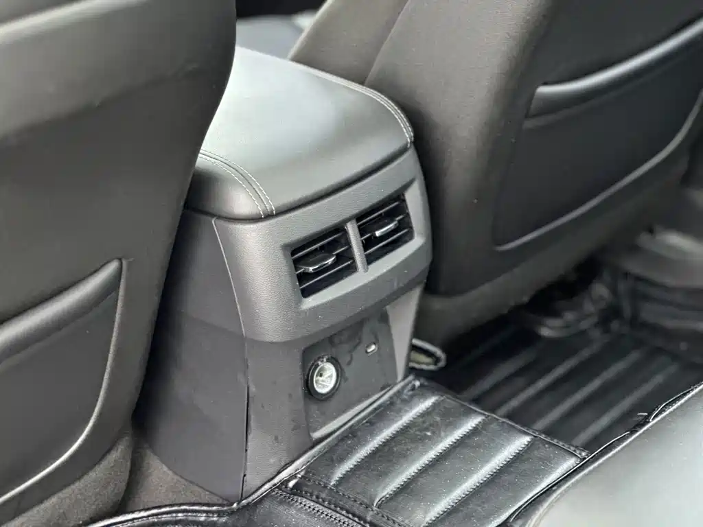 Cadillac CT5 — миниатюра 13