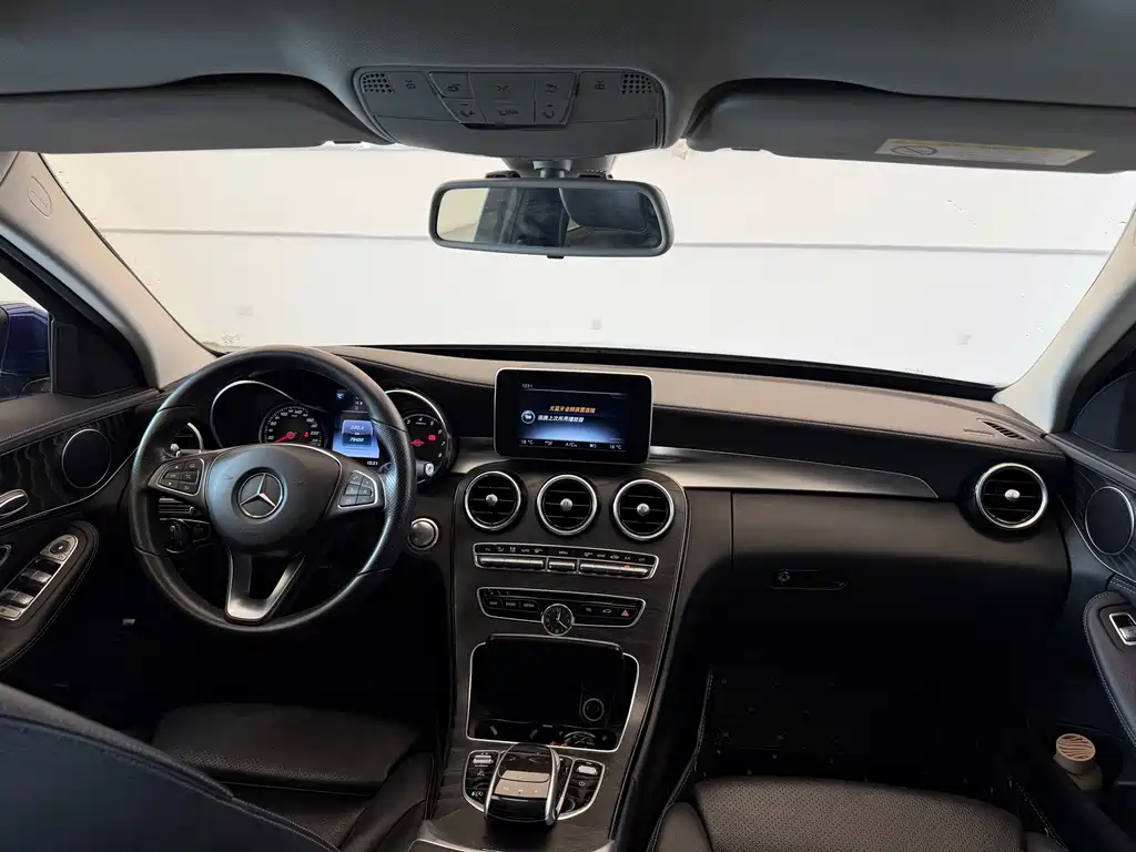 Mercedes-Benz C-Class — миниатюра 10