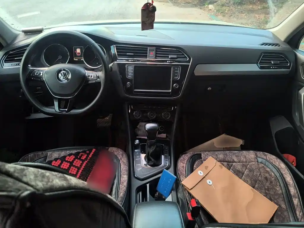 Volkswagen Tiguan L — миниатюра 10