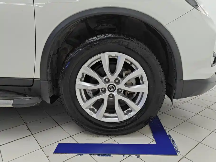 Nissan X-Trail — миниатюра 6
