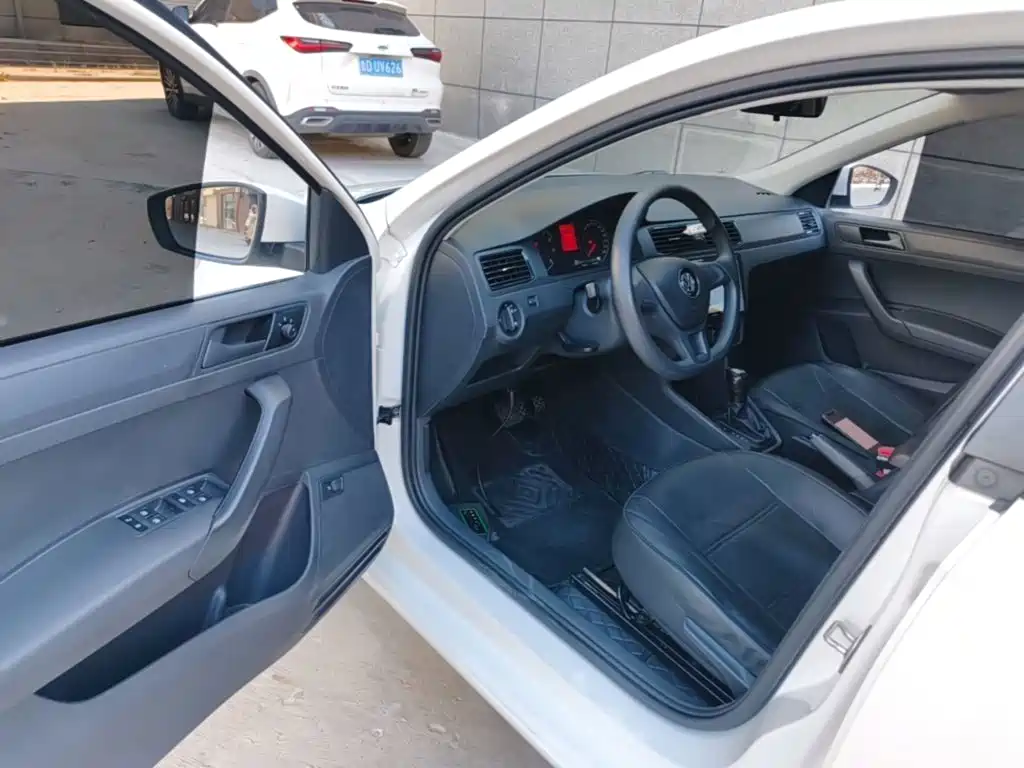 Volkswagen Santana — миниатюра 16