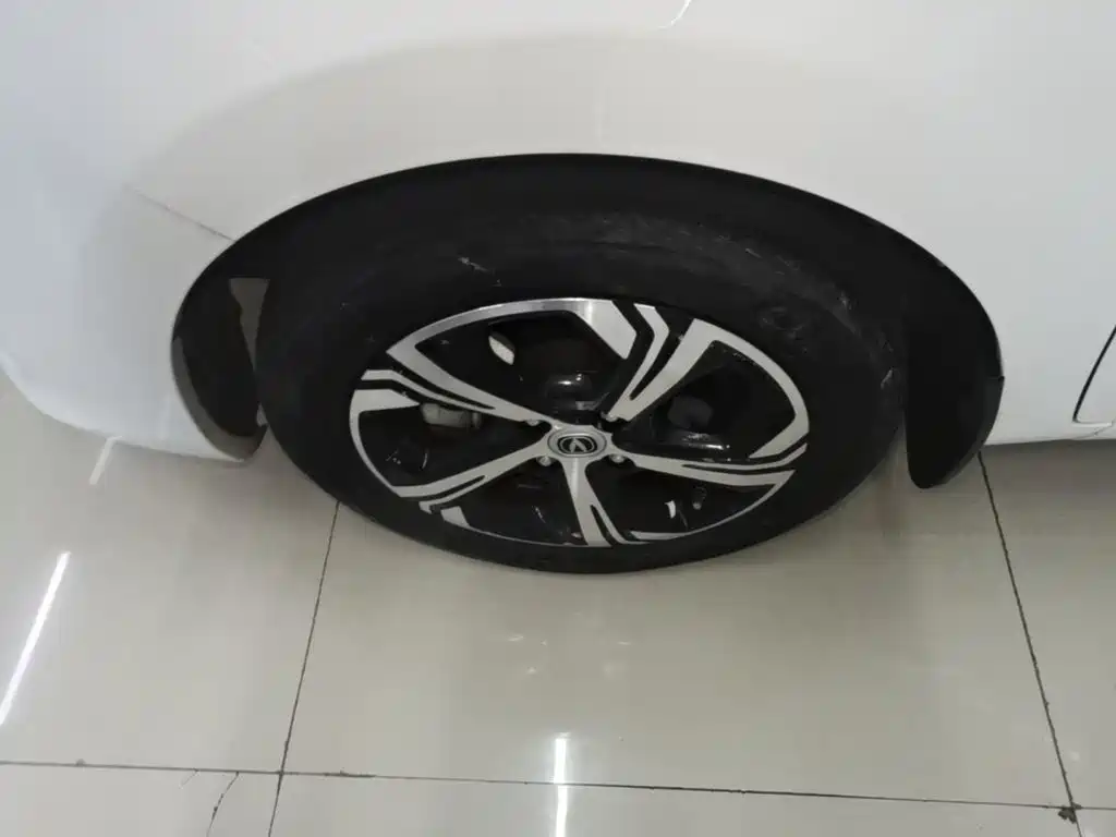 Changan Benben E-Star — миниатюра 23