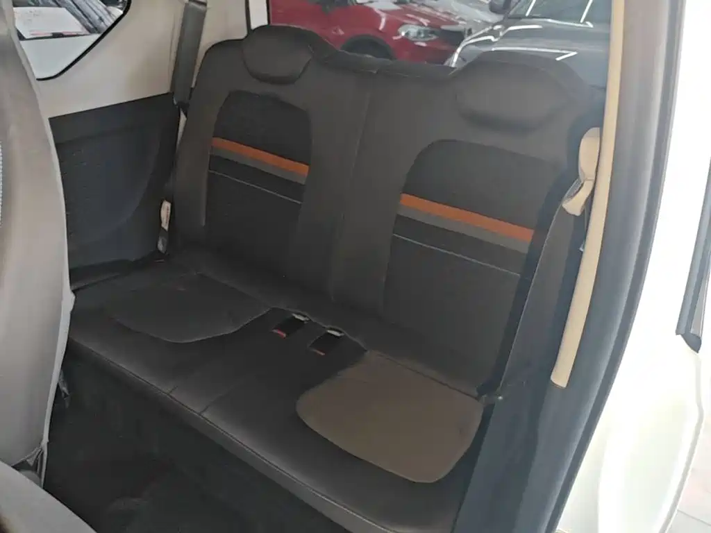 Wuling MINIEV — миниатюра 17