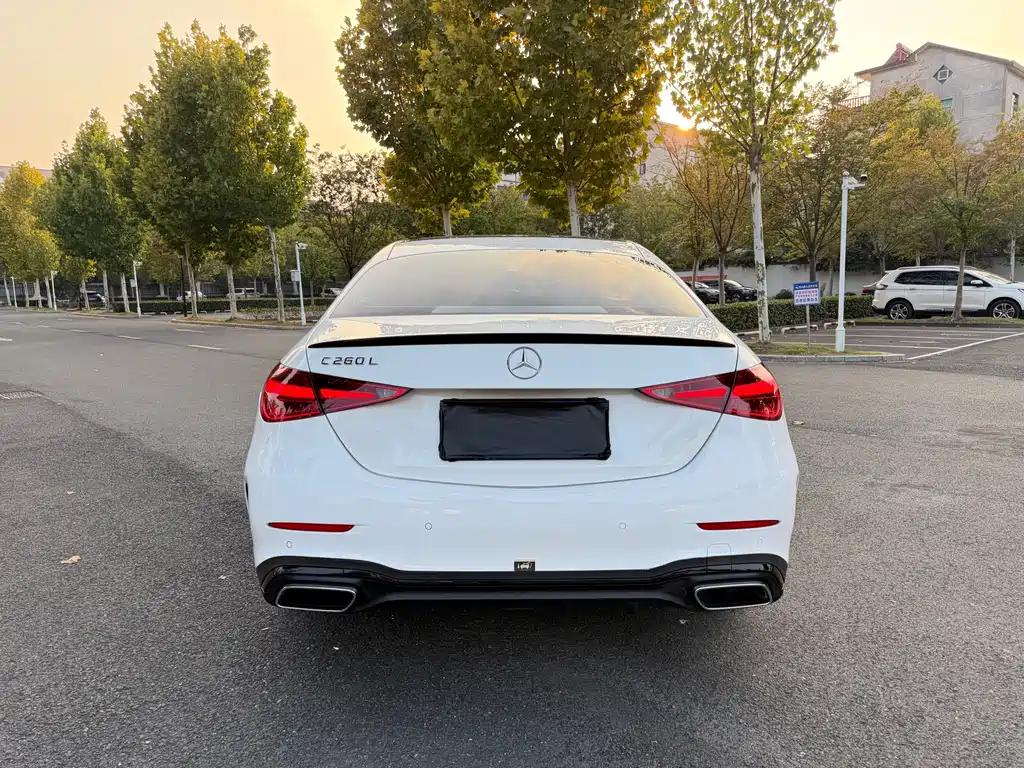 Mercedes-Benz C-Class — миниатюра 5