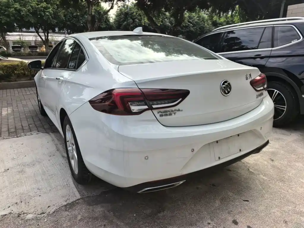 Buick Regal — миниатюра 5