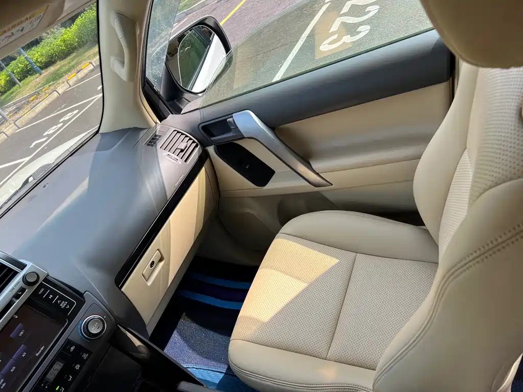 Toyota Prado (Import) — миниатюра 11