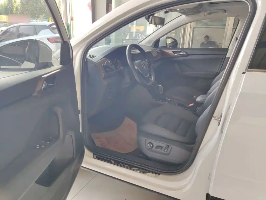 Volkswagen Tharu — миниатюра 16