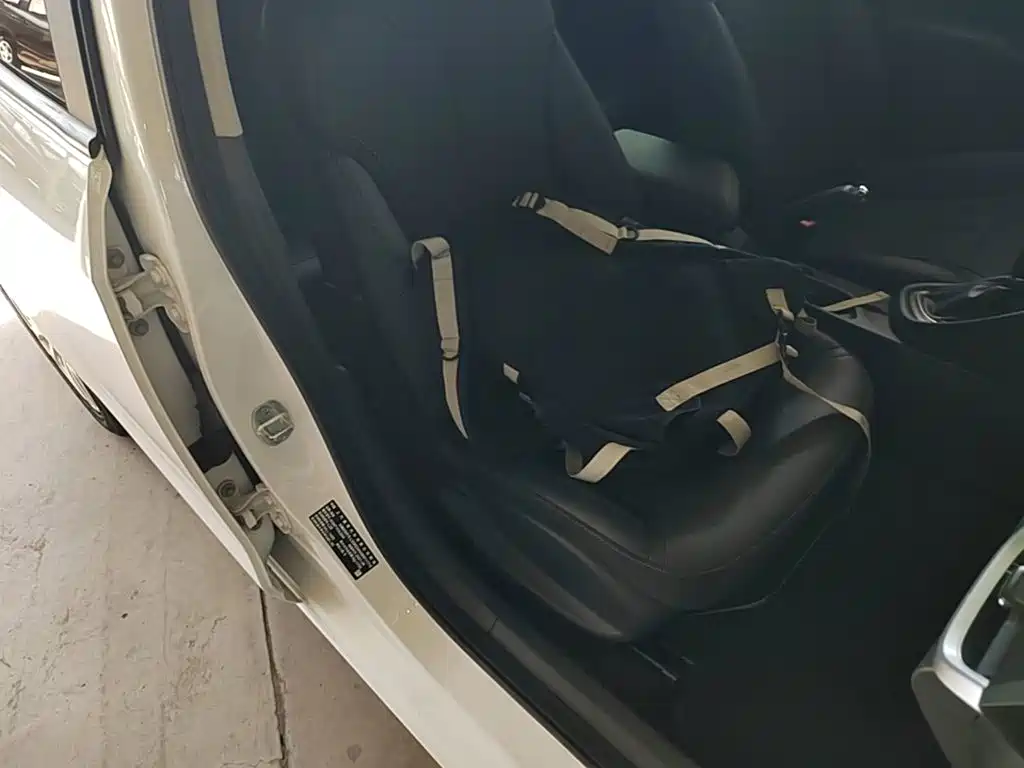 Buick Excelle — миниатюра 25