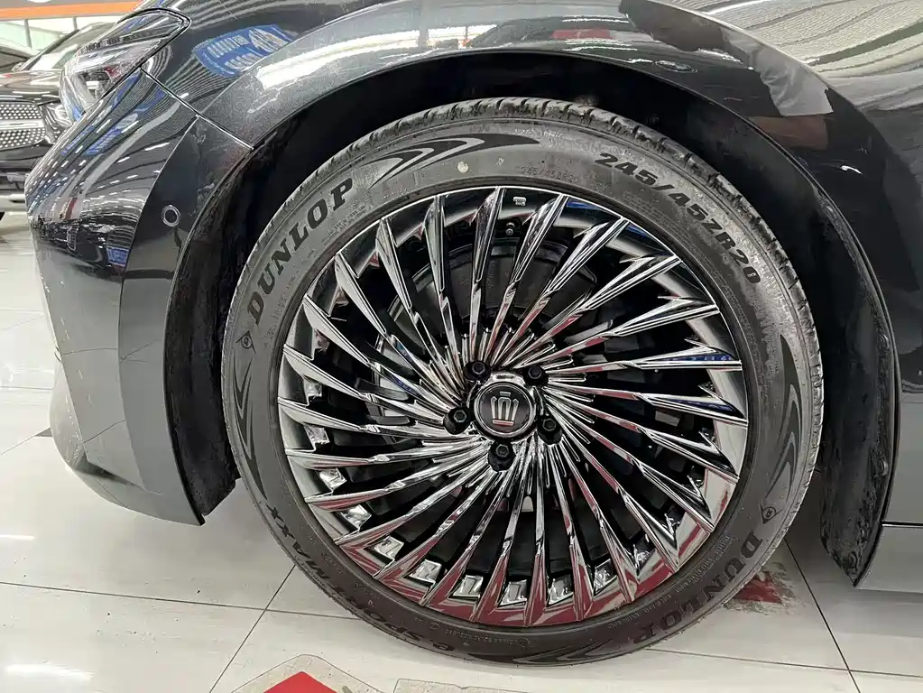 Toyota Crown (Import) — миниатюра 24
