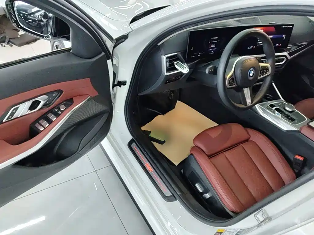 BMW i3 — миниатюра 16