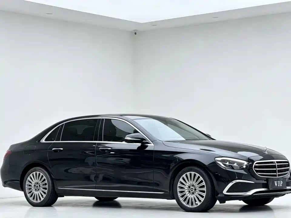 Mercedes-Benz E-Class — миниатюра 3