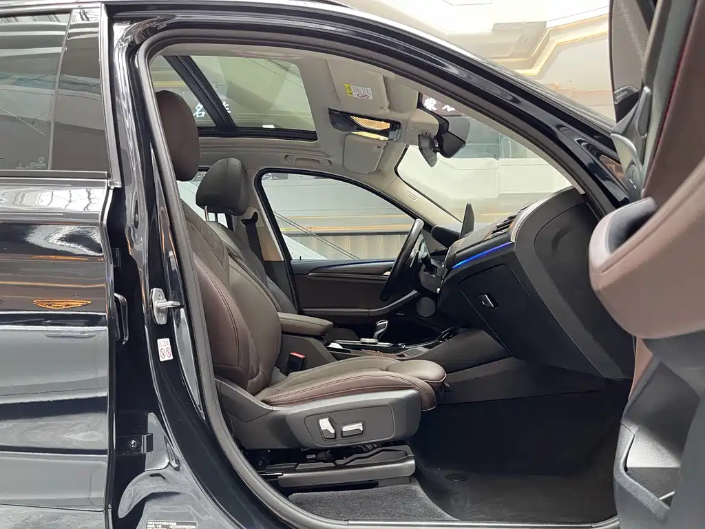 BMW X3 — миниатюра 12