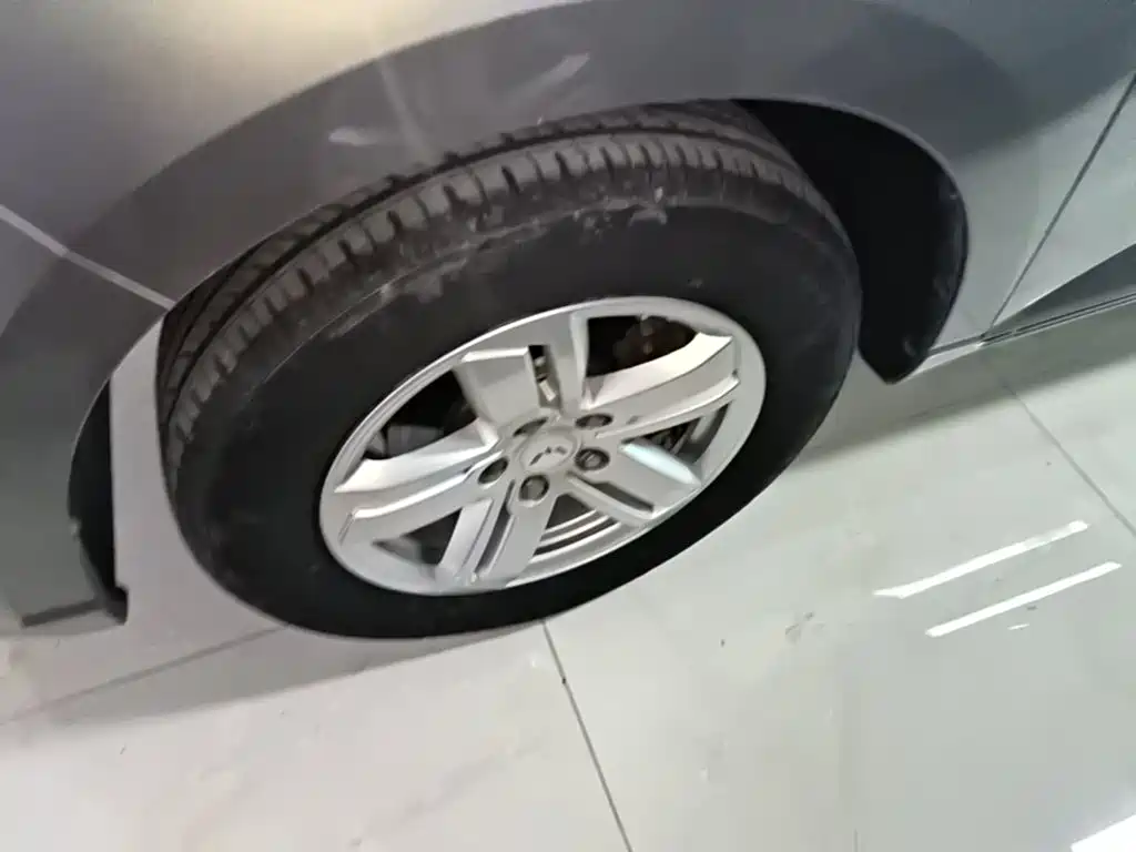 Wuling Hongguang PLUS — миниатюра 23