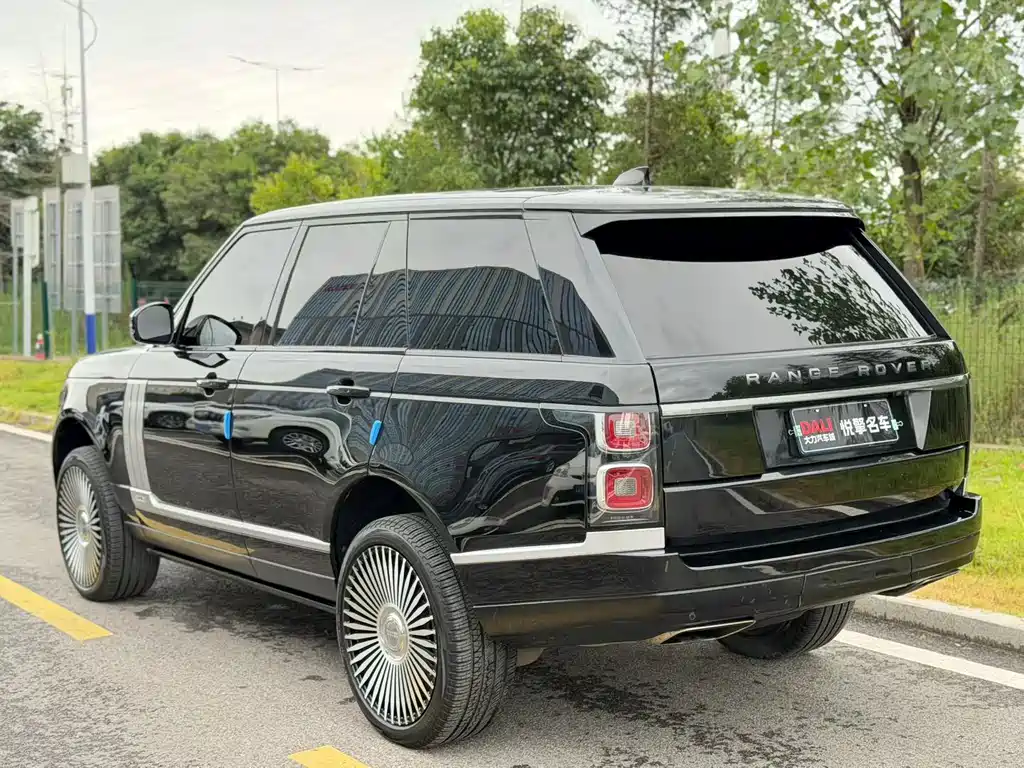 Land Rover Range Rover — миниатюра 7