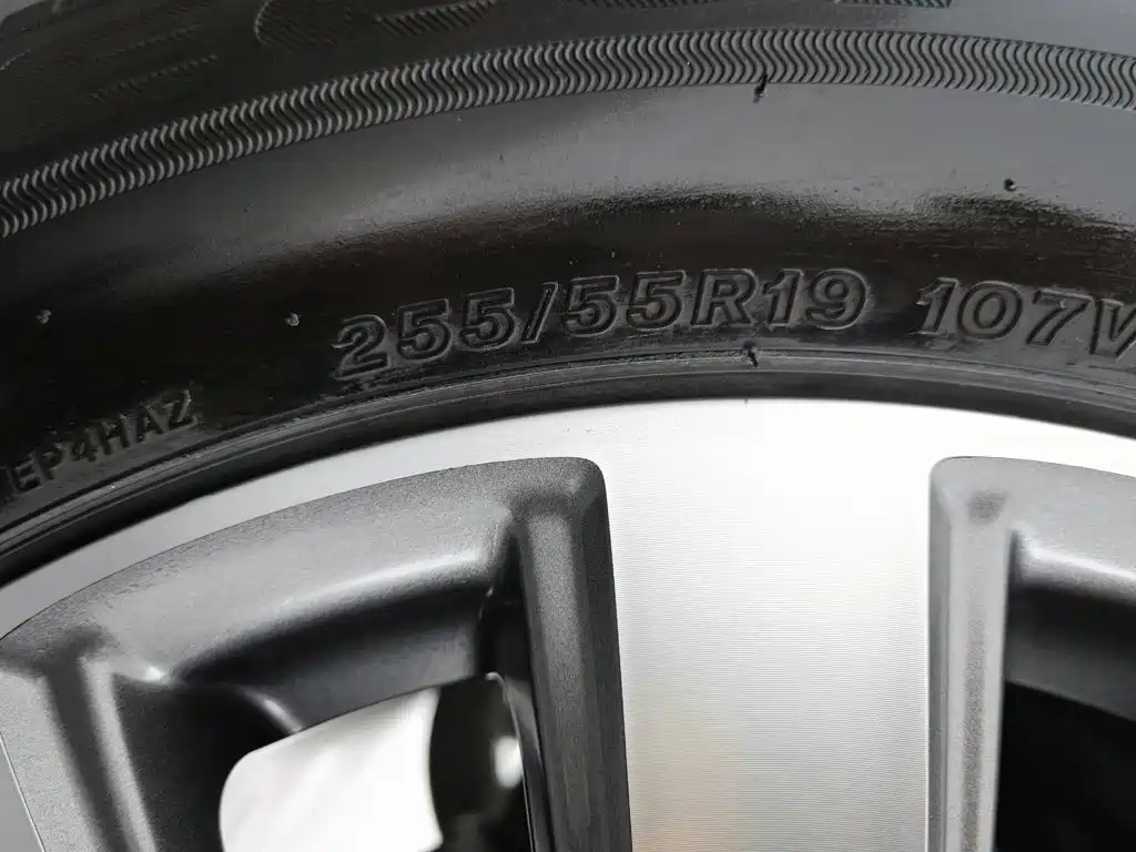 Roewe RX8 — миниатюра 24